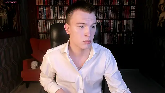 Snapshot of Derek_Banville chatting on November 2025 08:07:01 PM Derek Banville online show from November 2025 08:07:01 PM