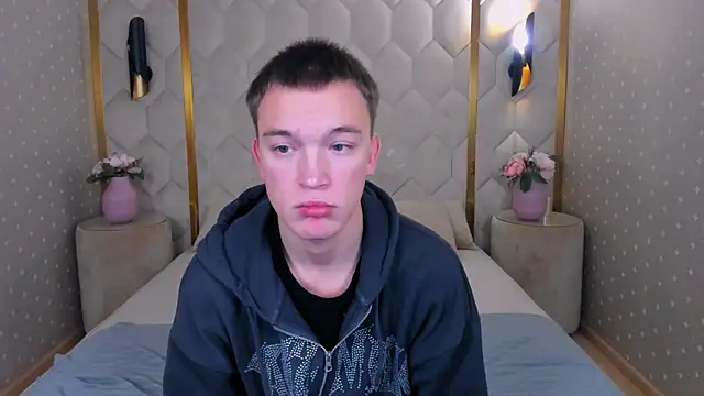 Snapshot of Derek_Banville chatting on November 2025 01:04:02 PM Derek Banville online show from November 2025 01:04:02 PM