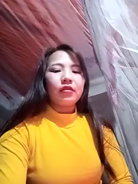 Snapshot of -Lanaa- chatting on December 2025 04:45:02 PM -Lanaa- online show from December 2025 04:45:02 PM