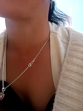 Snapshot of Phantamay chatting on February 2026 05:52:01 AM Phantamay online show from February 2026 05:52:01 AM