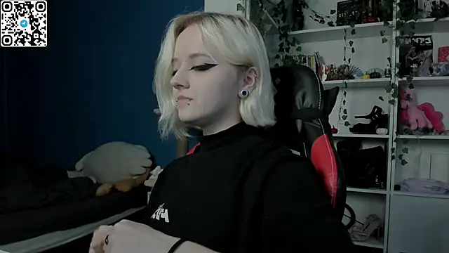 Holy Mistress S online show from November 2025 09:35:01 AM