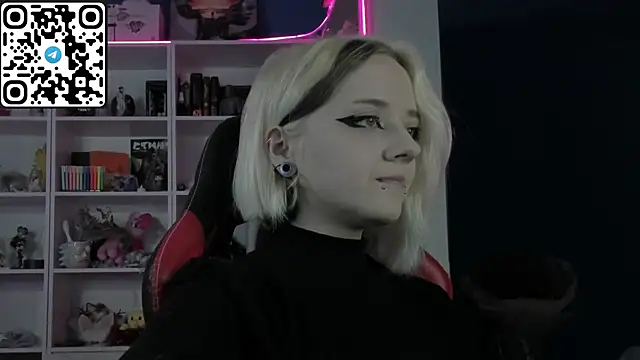 Holy Mistress S online show from May 2026 08:44:01 AM
