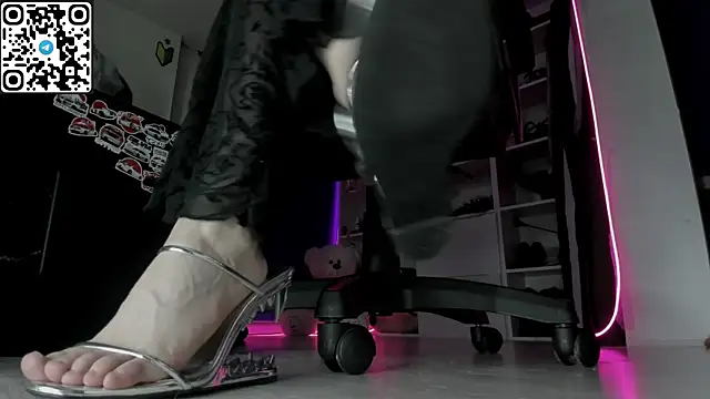 Holy Mistress S online show from June 2026 07:57:02 AM