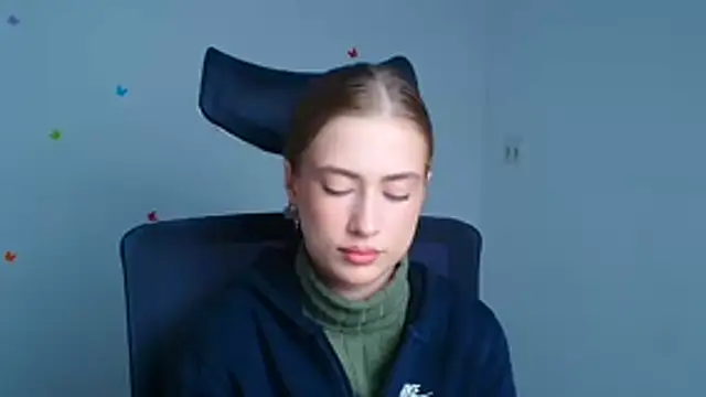 Snapshot of Candy_Chloe_ chatting on October 2025 12:18:02 PM Candy Chloe online show from October 2025 12:18:02 PM