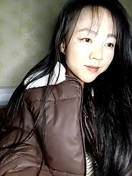 Quynhsumon online show from January 2026 04:00:02 PM