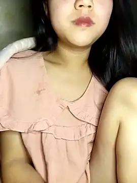 Quynhsumon online show from January 2026 03:28:02 PM