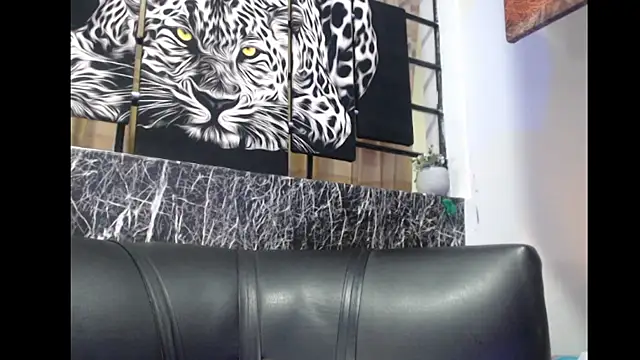 Snapshot of Debora_Cienfuegos25 chatting on December 2025 05:16:01 AM Debora Cienfuegos25 online show from December 2025 05:16:01 AM