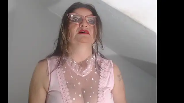 Debora Cienfuegos25 online show from March 2026 02:01:02 AM