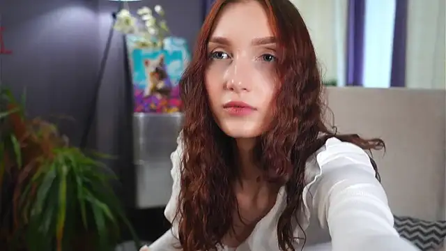 MureLFani online show from October 2025 11:42:01 AM