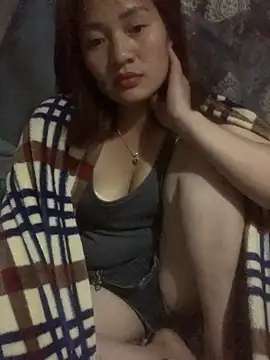 Lara-11 online show from December 2025 01:42:01 PM