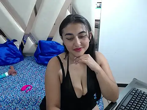 yuliet latin69 online show from November 2025 01:13:02 PM