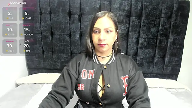 Snapshot of Alice__Morgan_ chatting on November 2025 11:58:01 AM Alice Morgan online show from November 2025 11:58:01 AM