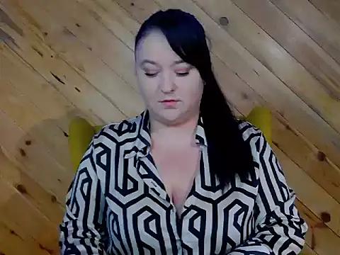 Snapshot of SensualCrisa chatting on October 2025 05:11:02 AM SensualCrisa online show from October 2025 05:11:02 AM