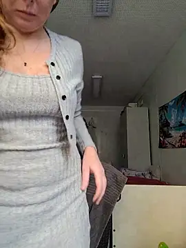 Snapshot of JeniJansi chatting on October 2025 12:01:02 PM JeniJansi online show from October 2025 12:01:02 PM