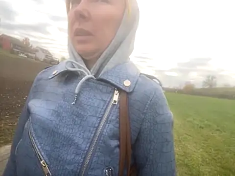 Snapshot of JeniJansi chatting on October 2025 02:51:02 PM JeniJansi online show from October 2025 02:51:02 PM