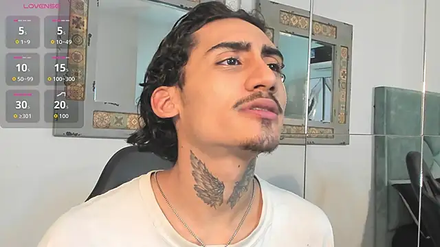 Snapshot of Mr_Strike chatting on October 2025 02:41:01 AM Mr Strike online show from October 2025 02:41:01 AM