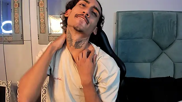 Snapshot of Mr_Strike chatting on October 2025 02:57:02 AM Mr Strike online show from October 2025 02:57:02 AM