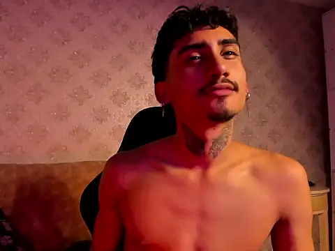 Snapshot of Mr_Strike chatting on November 2025 03:38:02 AM Mr Strike online show from November 2025 03:38:02 AM