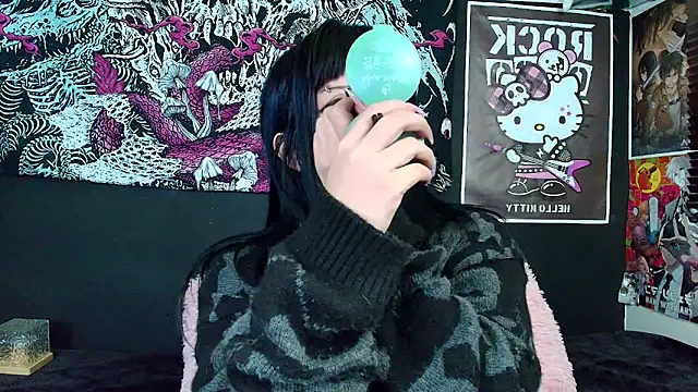 GothGaby online show from November 2025 03:05:01 AM
