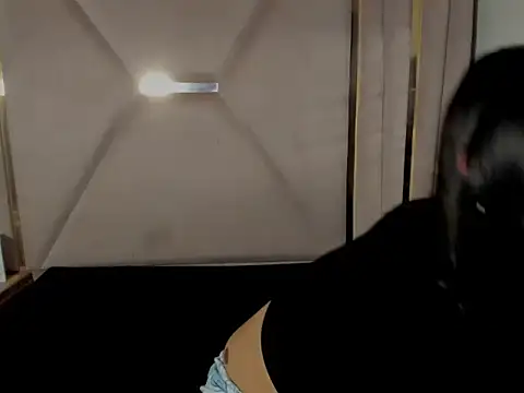 Snapshot of Venus_Morgan chatting on October 2025 06:14:02 PM Venus Morgan online show from October 2025 06:14:02 PM