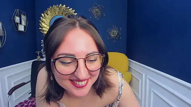NoraSimons online show from May 2026 12:46:02 PM
