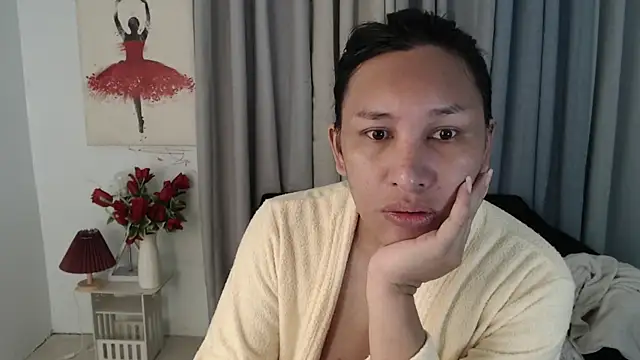 Snapshot of KeraMitenaa chatting on October 2025 11:04:02 PM KeraMitenaa online show from October 2025 11:04:02 PM