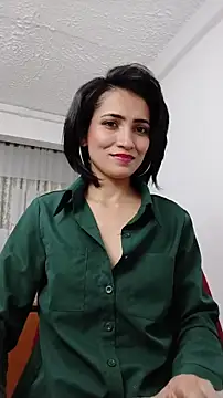 Snapshot of chloehanna chatting on November 2025 04:18:02 PM chloehanna online show from November 2025 04:18:02 PM