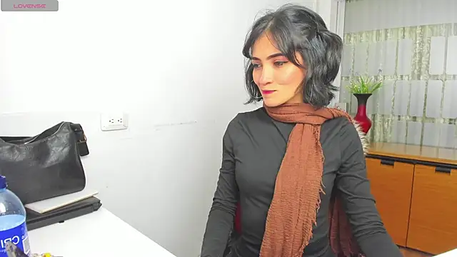 Snapshot of chloehanna chatting on November 2025 06:51:01 PM chloehanna online show from November 2025 06:51:01 PM