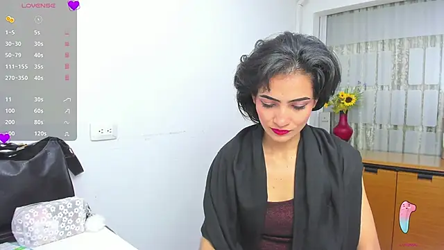 Snapshot of chloehanna chatting on December 2025 07:42:02 PM chloehanna online show from December 2025 07:42:02 PM