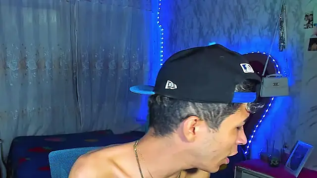 boyswantingplay online show from March 2026 02:11:01 AM