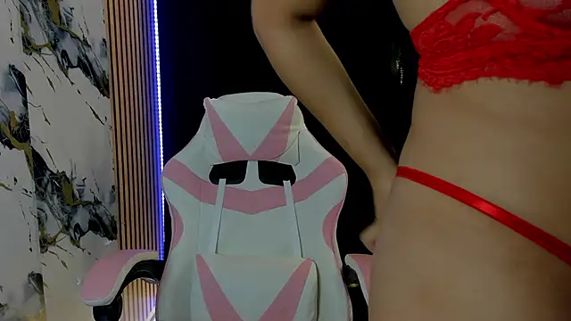 Snapshot of Scarlet_DLuce chatting on December 2025 09:25:01 AM Scarlet DLuce online show from December 2025 09:25:01 AM