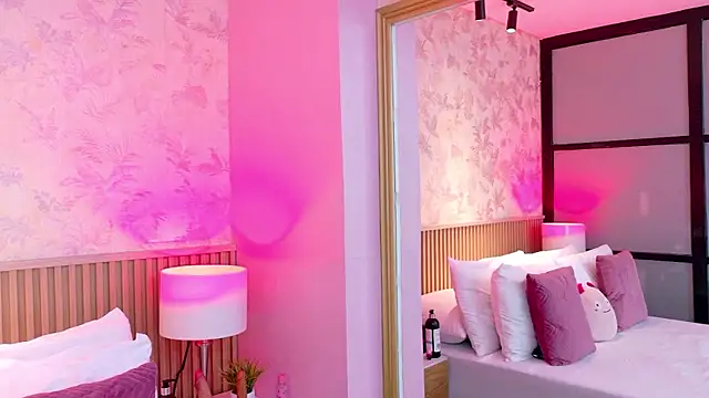 AdelineJhones online show from January 2026 03:04:02 PM