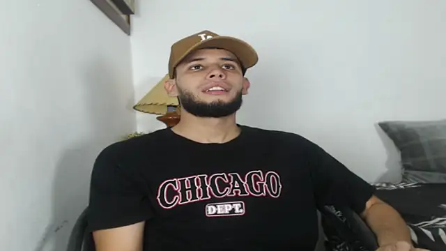 Snapshot of Maxcole_07 chatting on November 2025 12:22:01 AM Maxcole 07 online show from November 2025 12:22:01 AM