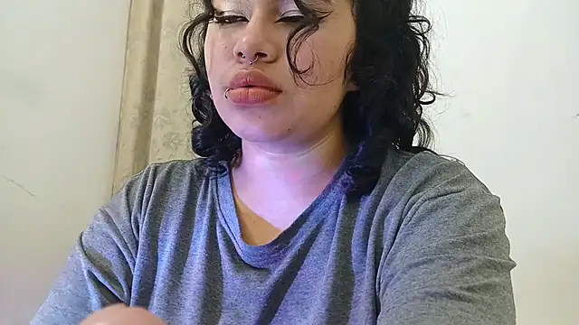 Snapshot of Magic_Alicee_ chatting on November 2025 04:00:01 AM Magic Alicee online show from November 2025 04:00:01 AM