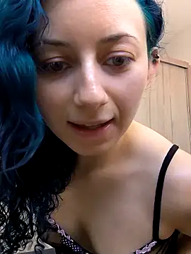 Snapshot of Meiii27 chatting on December 2025 04:02:02 PM Meiii27 online show from December 2025 04:02:02 PM