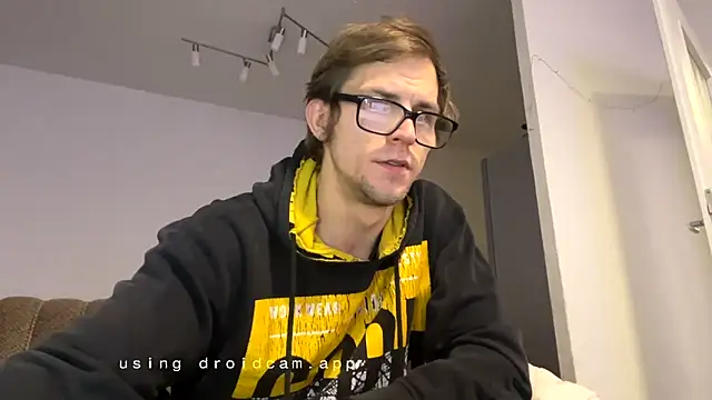 StephPra94 online show from October 2025 07:48:01 PM