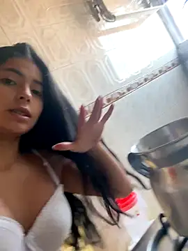 Snapshot of miadaviesx chatting on November 2025 12:49:02 PM miadaviesx online show from November 2025 12:49:02 PM