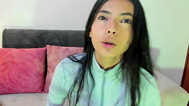 Snapshot of miadaviesx chatting on November 2025 02:28:02 PM miadaviesx online show from November 2025 02:28:02 PM