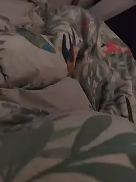 binji636 online show from December 2025 04:17:01 AM