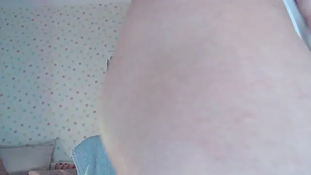 Snapshot of little_paw_ chatting on November 2025 05:35:01 AM little paw online show from November 2025 05:35:01 AM