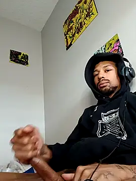 Snapshot of BigPrettyDick777 chatting on February 2026 05:12:02 PM BigPrettyDick777 online show from February 2026 05:12:02 PM