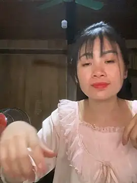 Snapshot of o-one-o chatting on October 2025 05:46:01 AM o-one-o online show from October 2025 05:46:01 AM