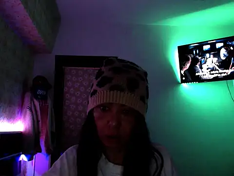 Amiaax online show from March 2026 10:20:01 PM