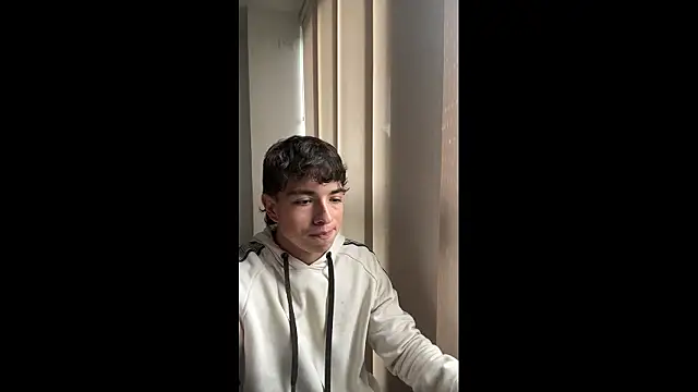 JUSTIN JHONS online show from March 2026 09:51:02 PM