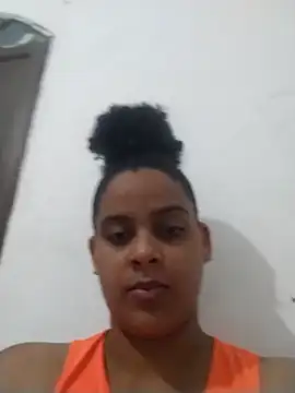 A gostosa25 online show from February 2026 01:54:02 AM