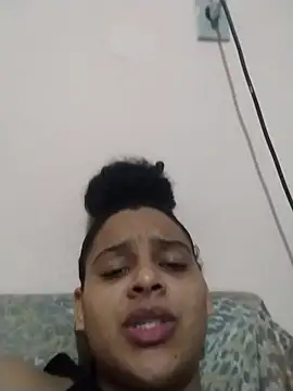 A gostosa25 online show from February 2026 02:29:02 AM