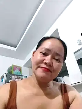 Snapshot of Crazy_little_thin4uxx chatting on October 2025 09:58:02 PM Crazy little thin4uxx online show from October 2025 09:58:02 PM