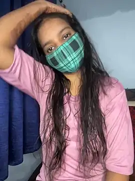 Snapshot of Cute_Marina chatting on October 2025 05:53:02 AM Cute Marina online show from October 2025 05:53:02 AM