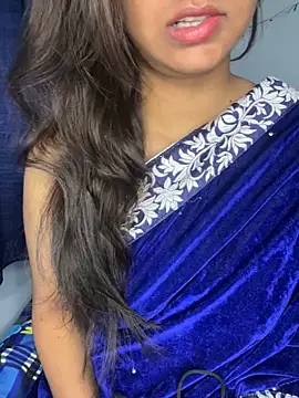 Snapshot of Cute_Marina chatting on December 2025 05:45:02 AM Cute Marina online show from December 2025 05:45:02 AM