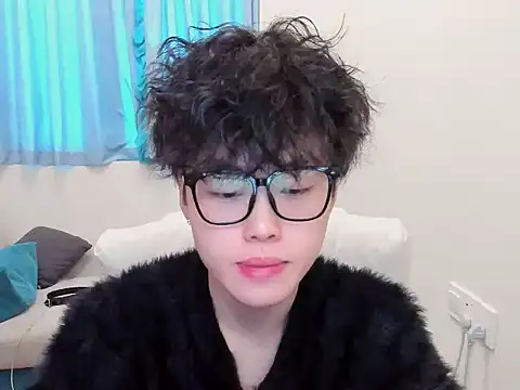 L1kuto online show from November 2025 05:40:01 AM